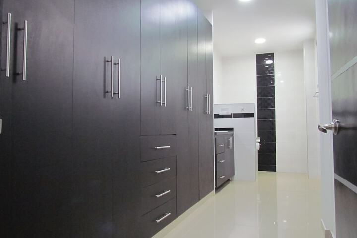 Room 48 of 59