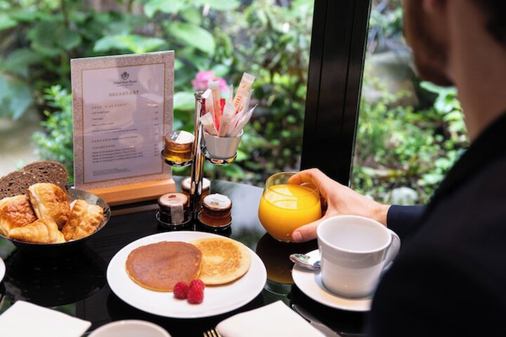 Breakfast/Coffee Service 57 of 72