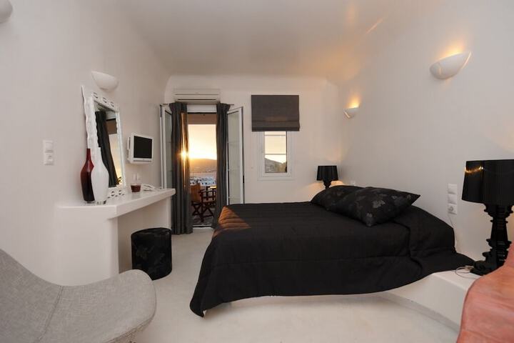 Room 27 of 174