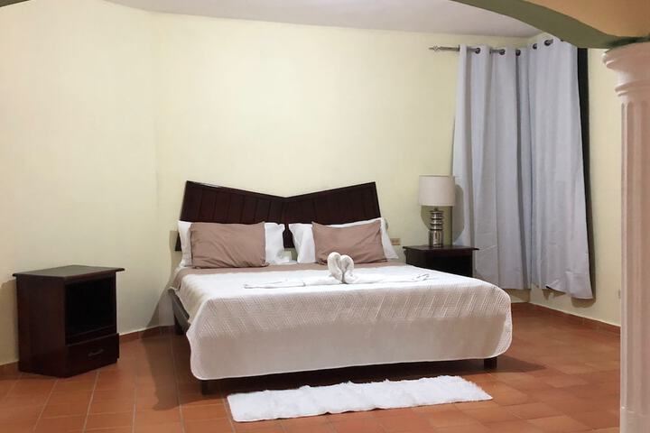 Room 3 of 8