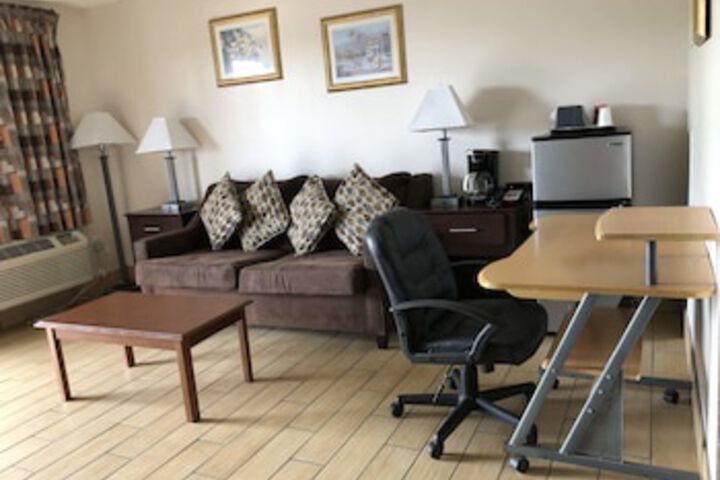 Room 52 of 114