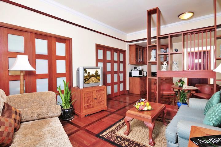 Room 35 of 104