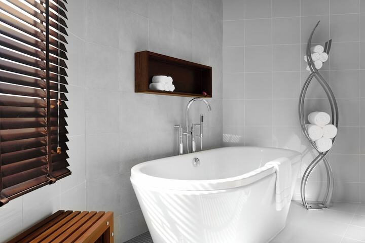 Bath Interior