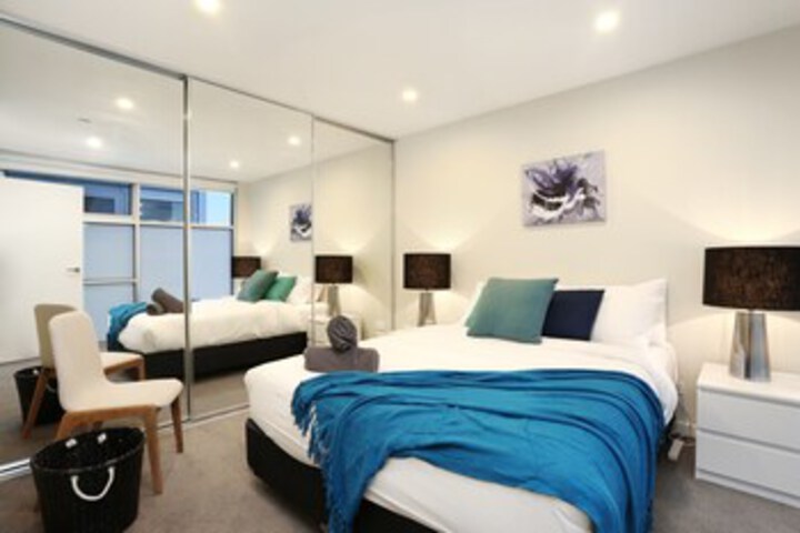 Room 15 of 18