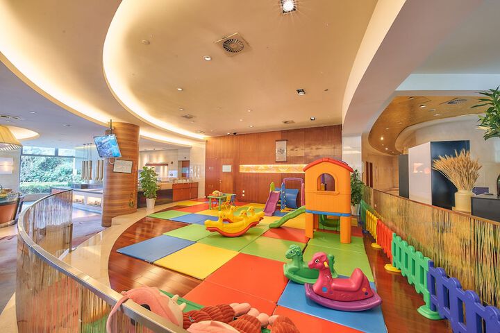 Children's play area - indoor