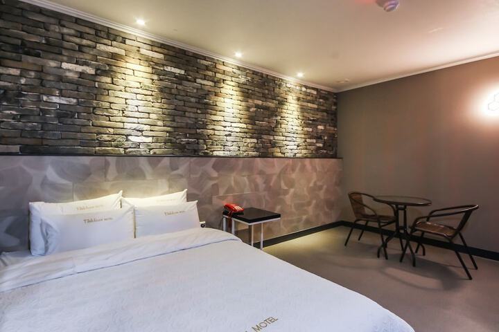 Room 34 of 118