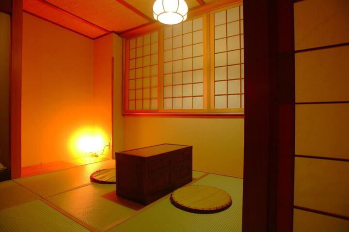 Room 11 of 51