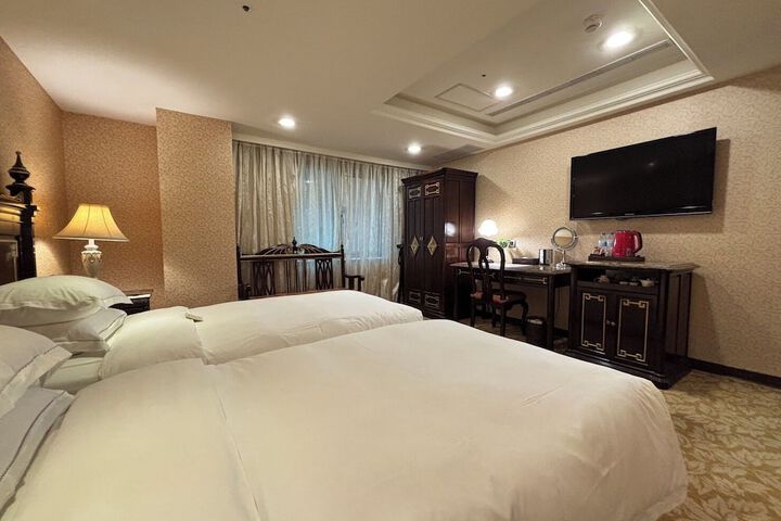Room 86 of 216