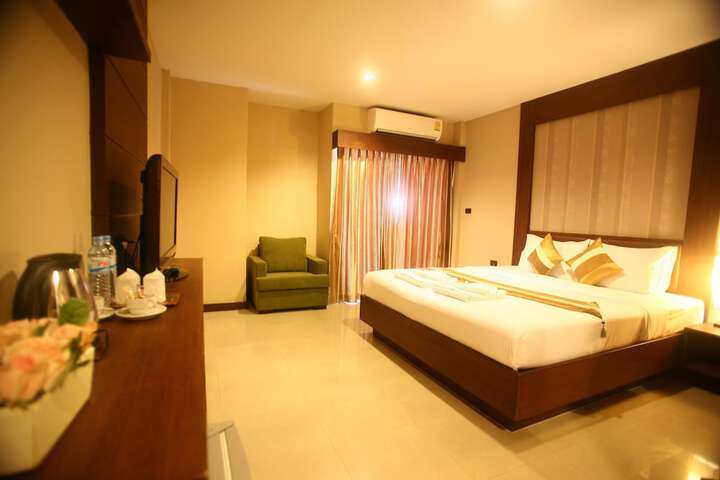 Room 14 of 34