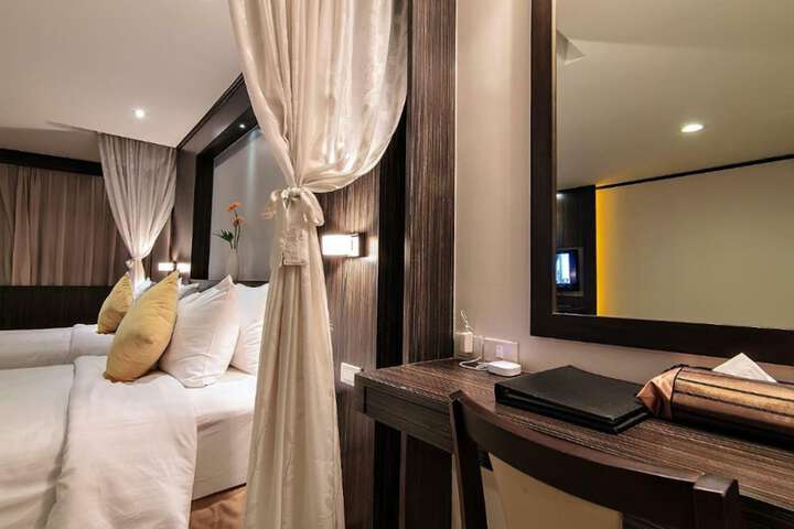 Room amenity
