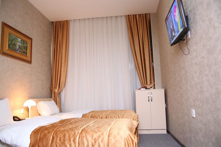 Room 14 of 62
