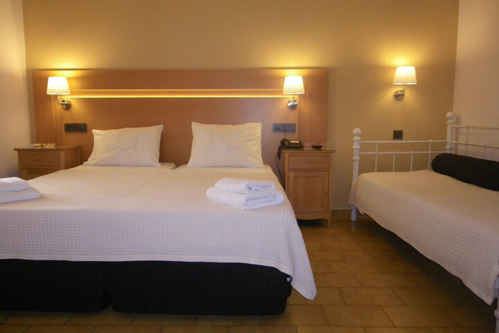 Room 4 of 41