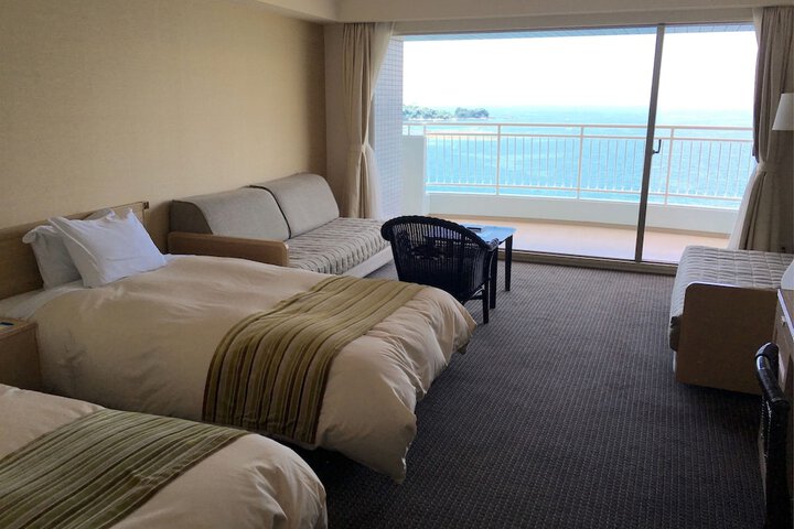 Room 16 of 111
