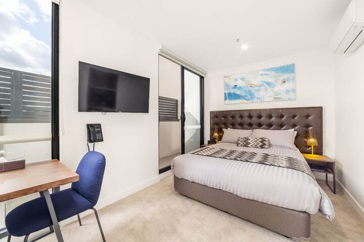 Room 21 of 36