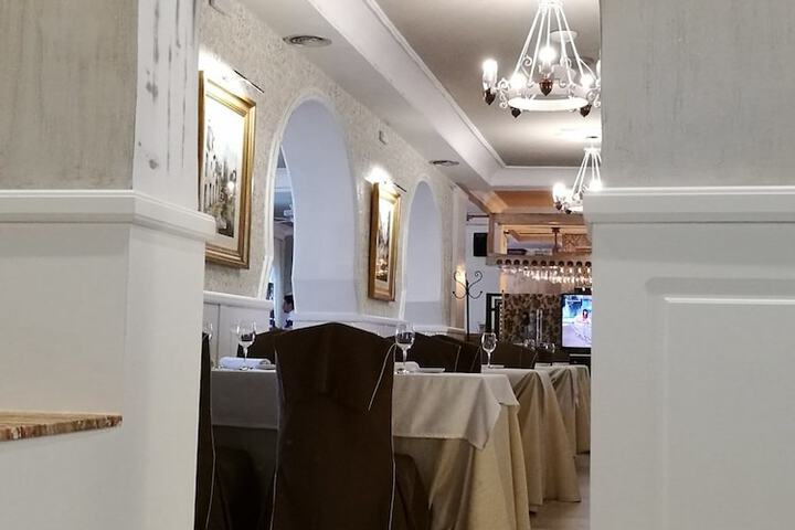 Dining Photos