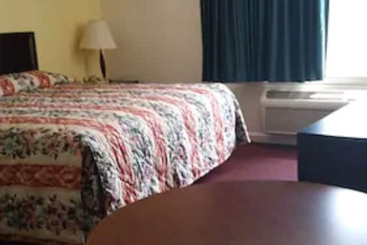 Standard | King Bed (5 of 11)