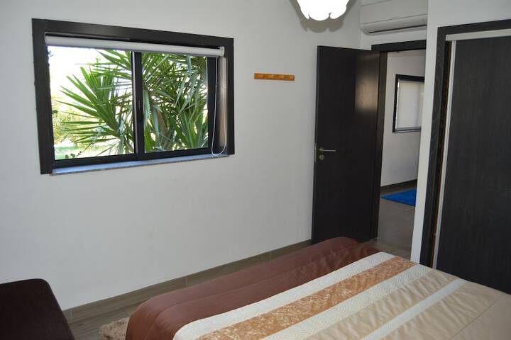 Room 11 of 110