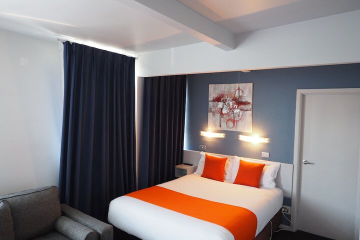 Room 31 of 84