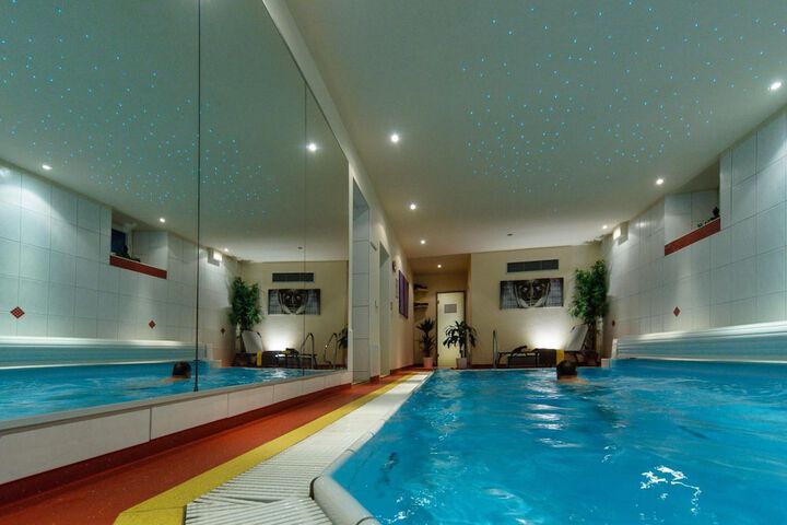 Pool 31 of 45