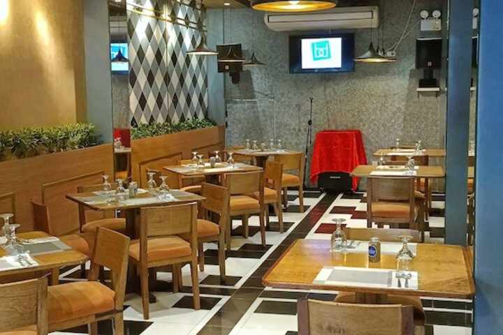 Dining 14 of 14