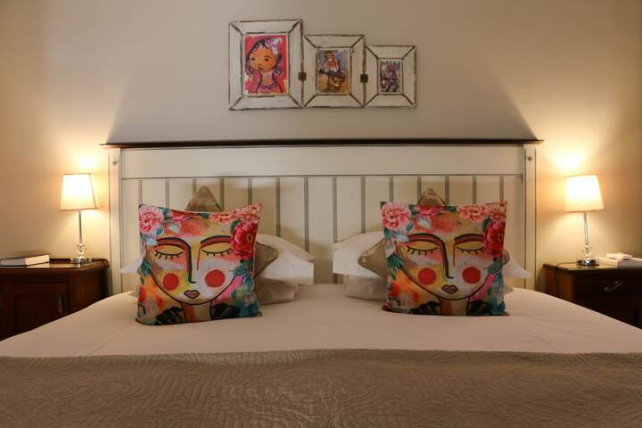Room 40 of 232