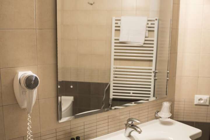 Clean Restrooms