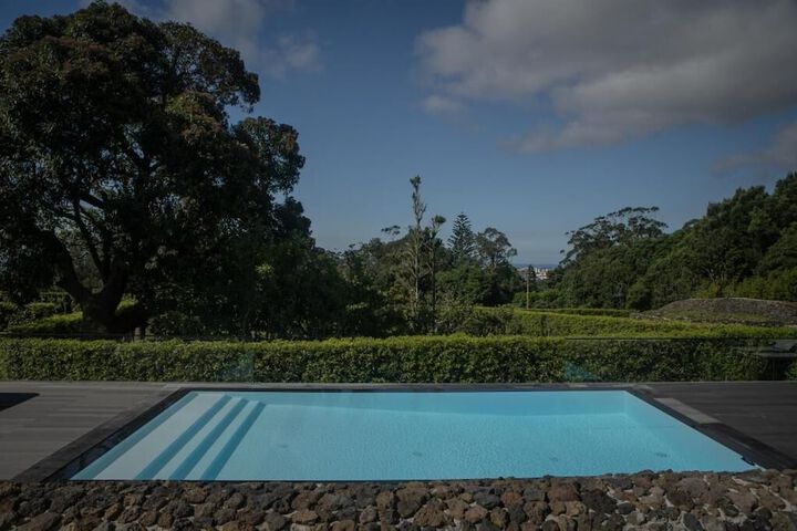 Pool 38 of 46