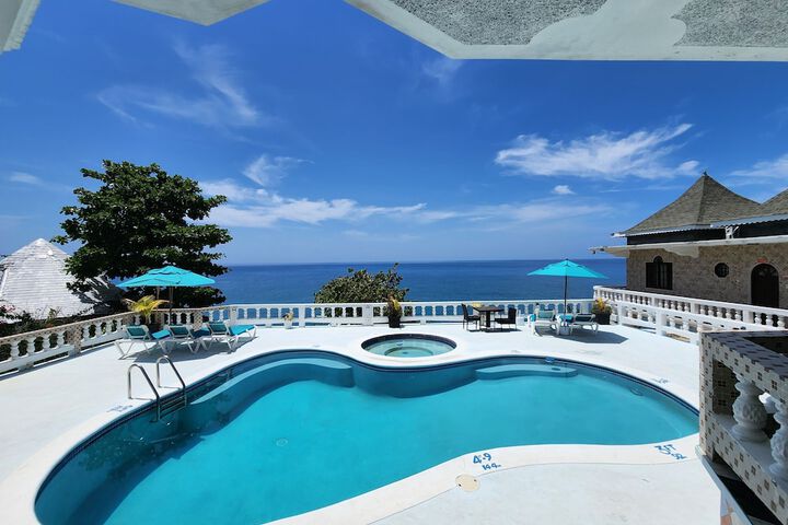 Pool 16 of 79