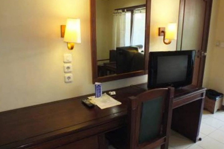 Room 13 of 70