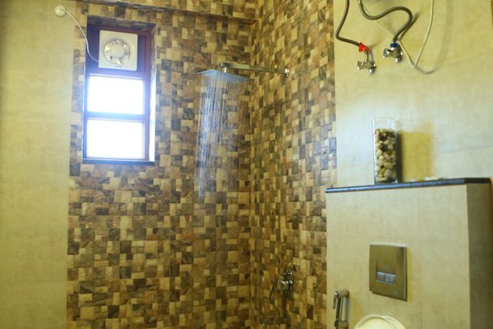 Room 19 of 49