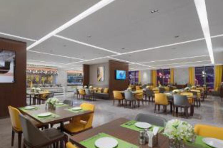 Hampton by Hilton Yinchuan GIorious Center