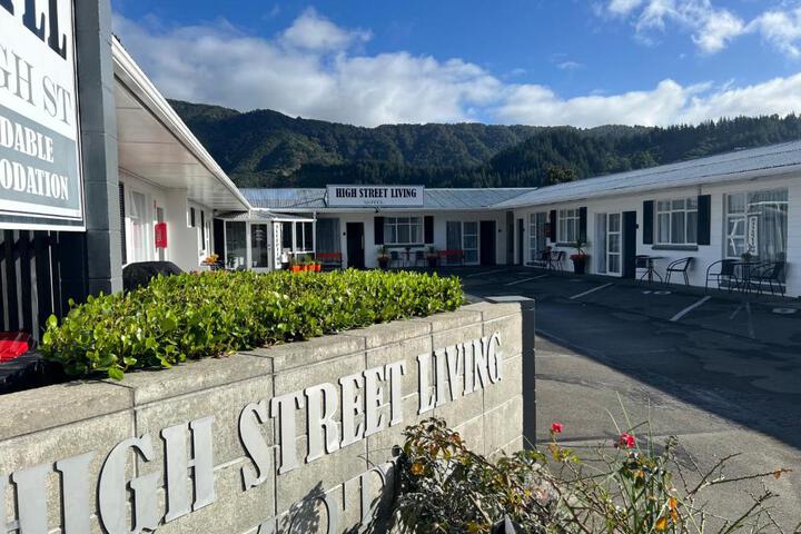 High Street Living Motel