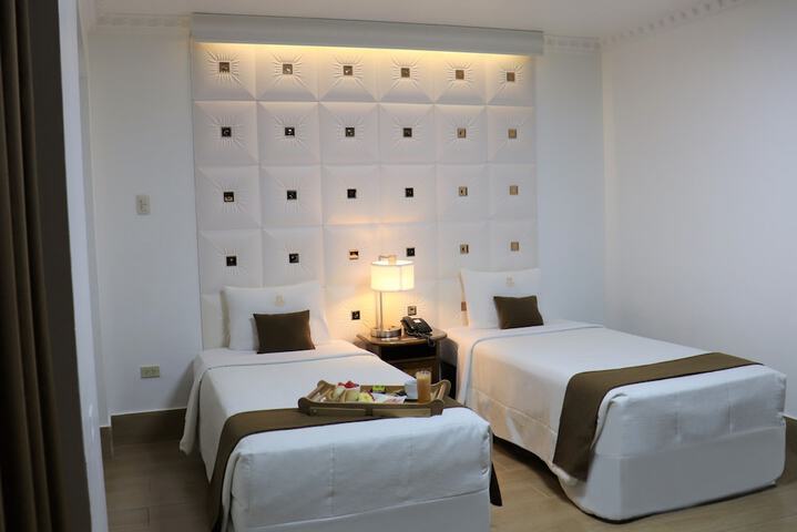 Room 8 of 60
