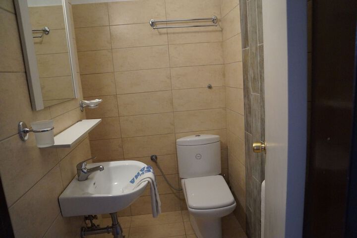Room 14 of 84