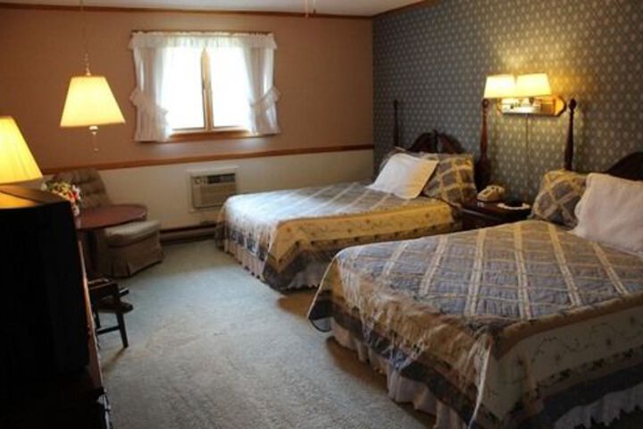 Room 13 of 23