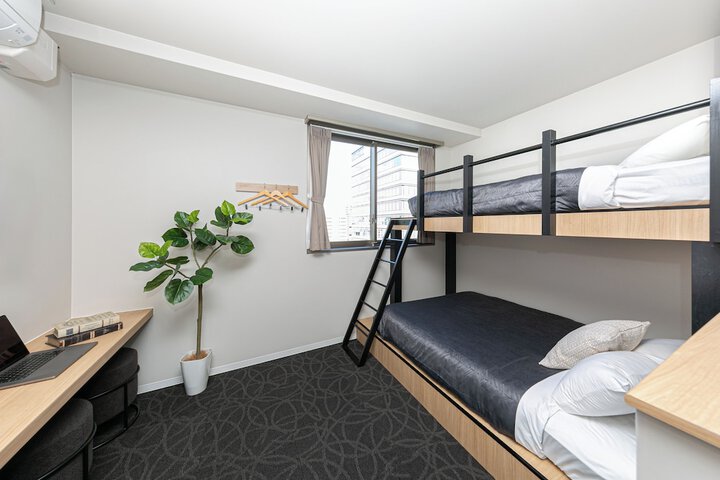Room 50 of 144