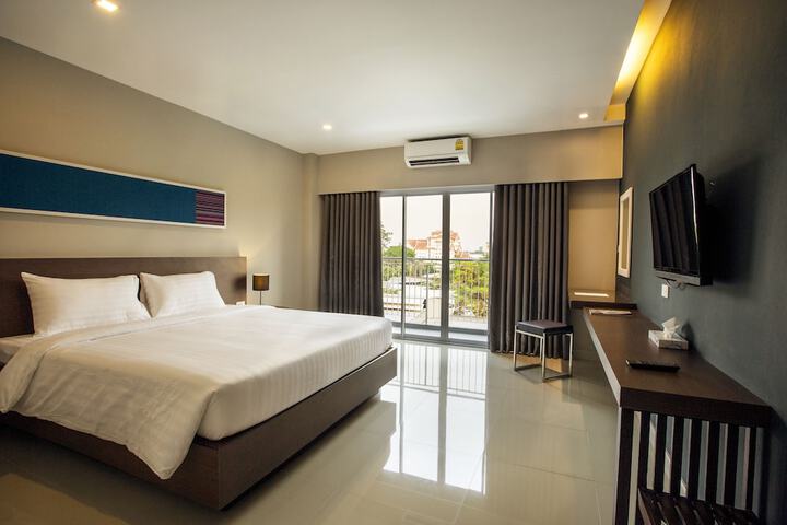 Room 4 of 46