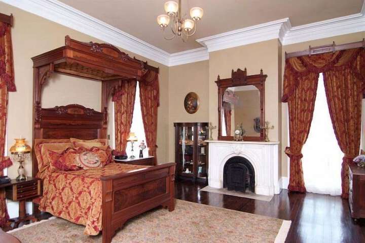 Room 12 of 47