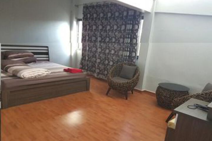 Room 10 of 43
