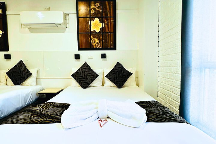 Room 55 of 103