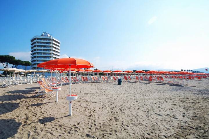 Beach 54 of 66