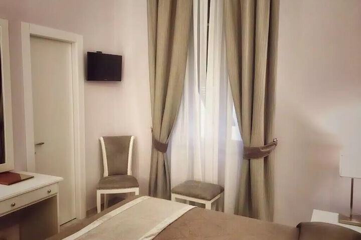 Room 11 of 56