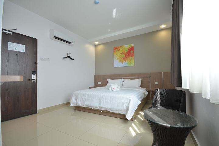 Room 6 of 48