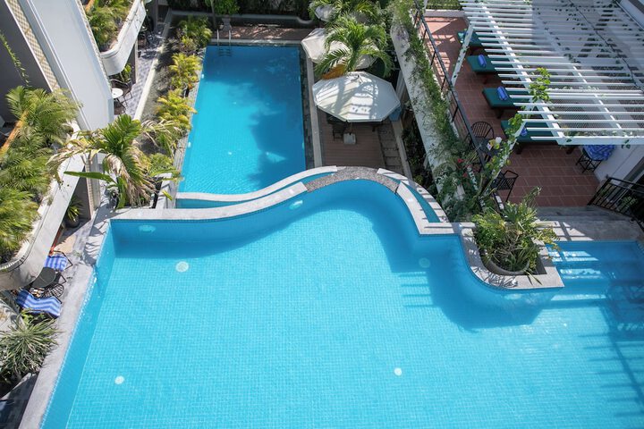 Pool 137 of 180