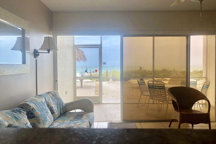 Room 81 of 164