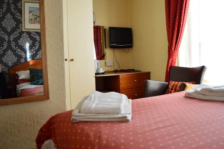 Room 11 of 61
