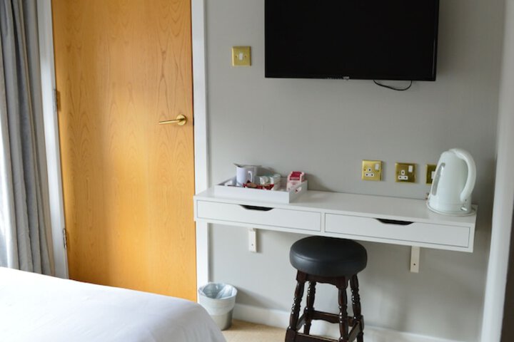 Room 14 of 95