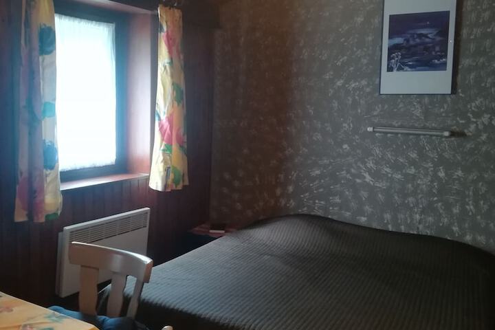 Room 13 of 53