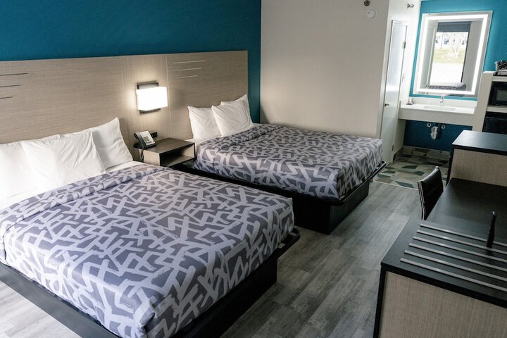 Standard Single King Bed (5 of 5)