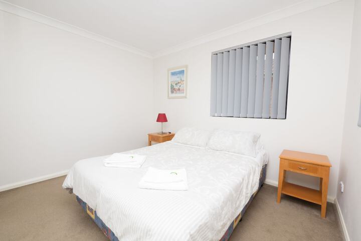 Room 4 of 24